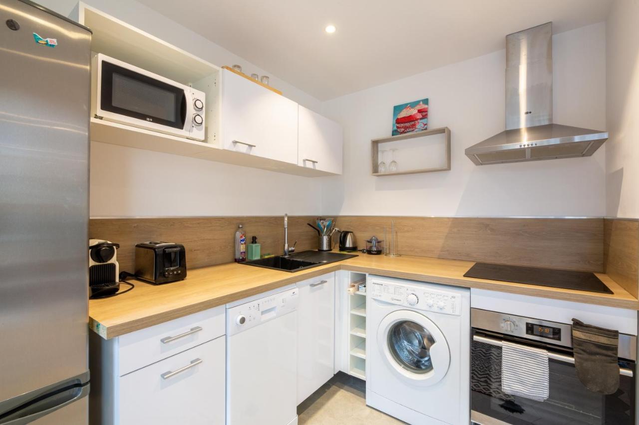 Meuble 2 Etoiles, Wifi, A 2 Pas Des Plages Fréjus Kültér fotó